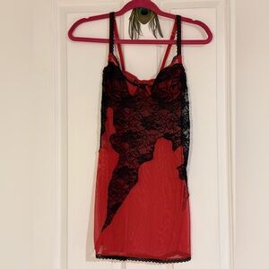🍒 🔥 Frederick's of Hollywood Red Black lace Lingerie mesh bra slip nightie dress